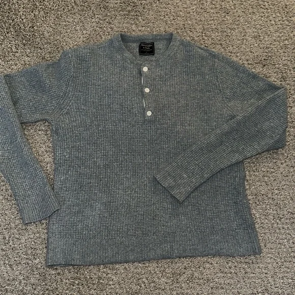 Abercrombie & Fitch Waffle Knit Henley Large Gray - Picture 3 of 3
